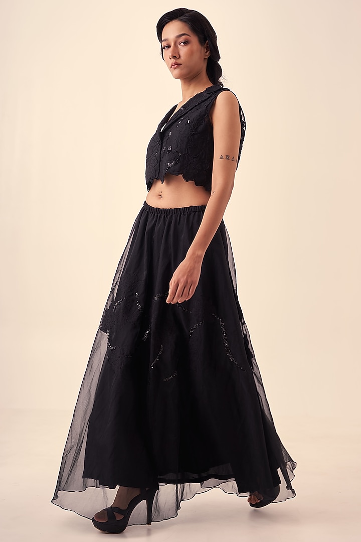 Black Organza & Crepe Skirt Set by Kliitche by Isha Kedia at Pernia's Pop Up Shop