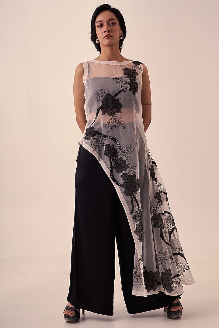 White & Black Organza Floral Printed Asymmetrical Tunic Set by Kliitche by Isha Kedia at Pernia's Pop Up Shop