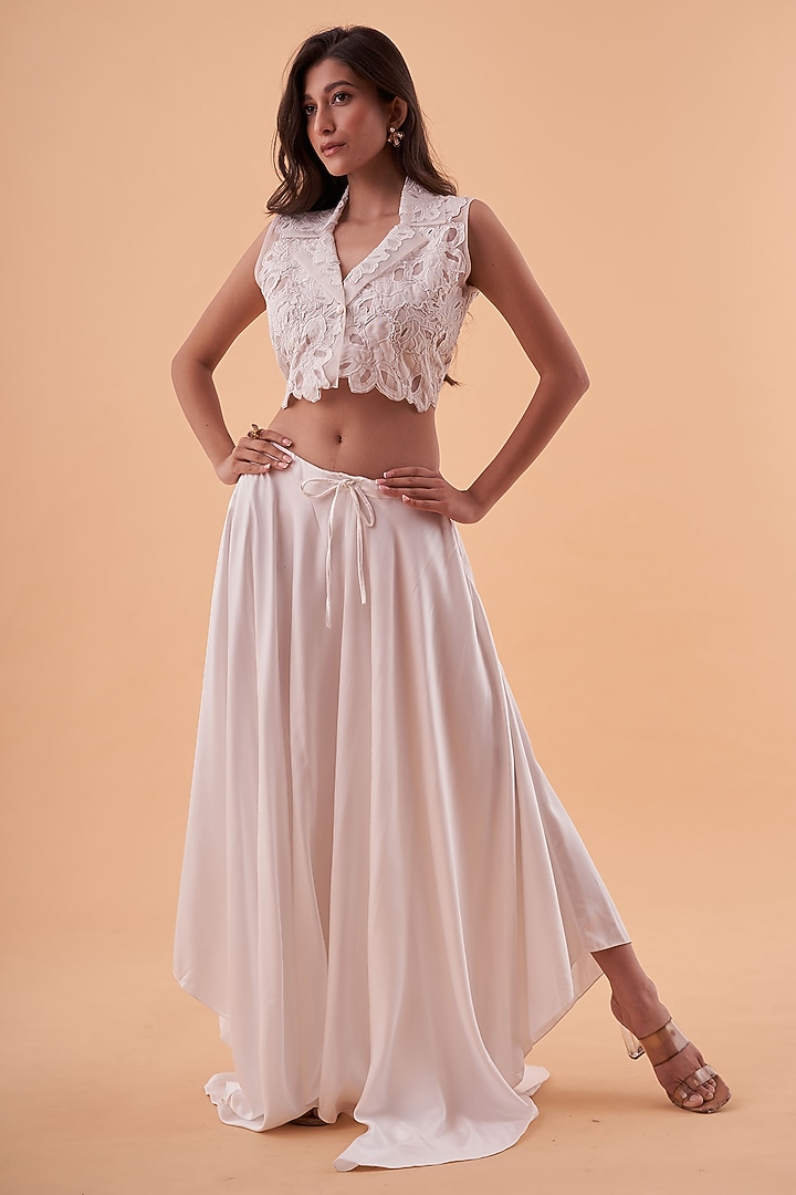White Organza & Chanderi Co-Ord Set by Kliitche by Isha Kedia at Pernia's Pop Up Shop