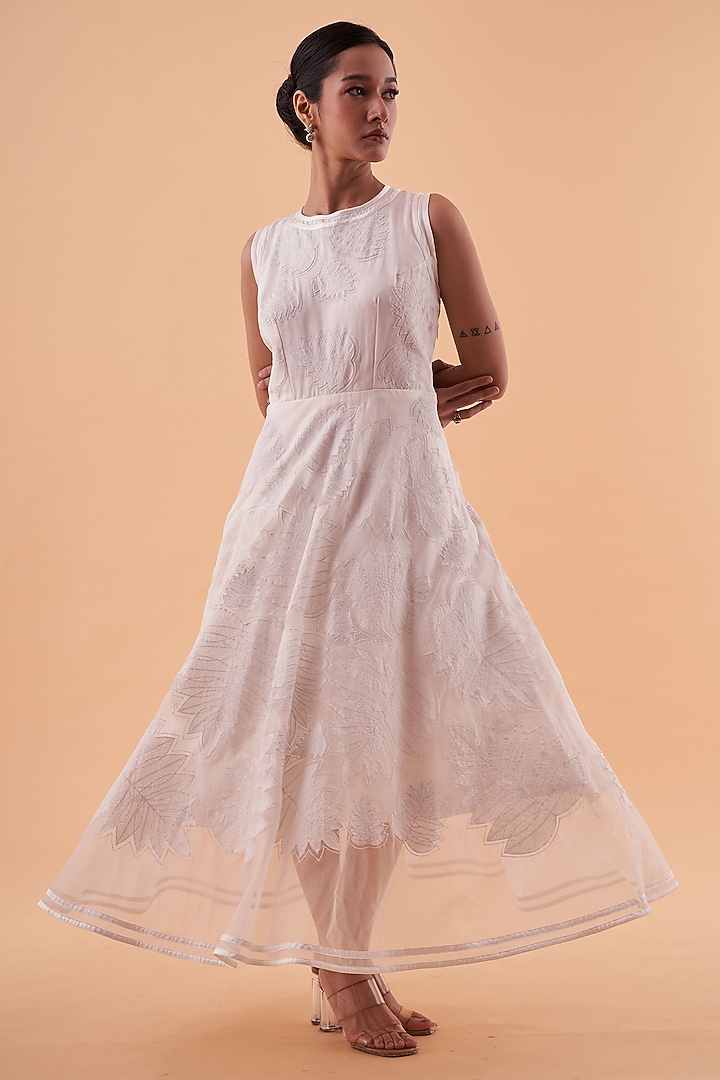 White Organza & Mulmul Maxi Cocktail Dress by Kliitche by Isha Kedia at Pernia's Pop Up Shop