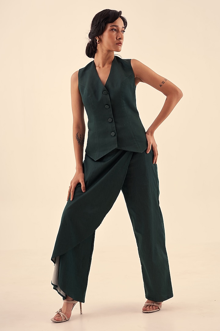 Green Crepe & Stretch Cotton Co-Ord Set by Kliitche by Isha Kedia at Pernia's Pop Up Shop