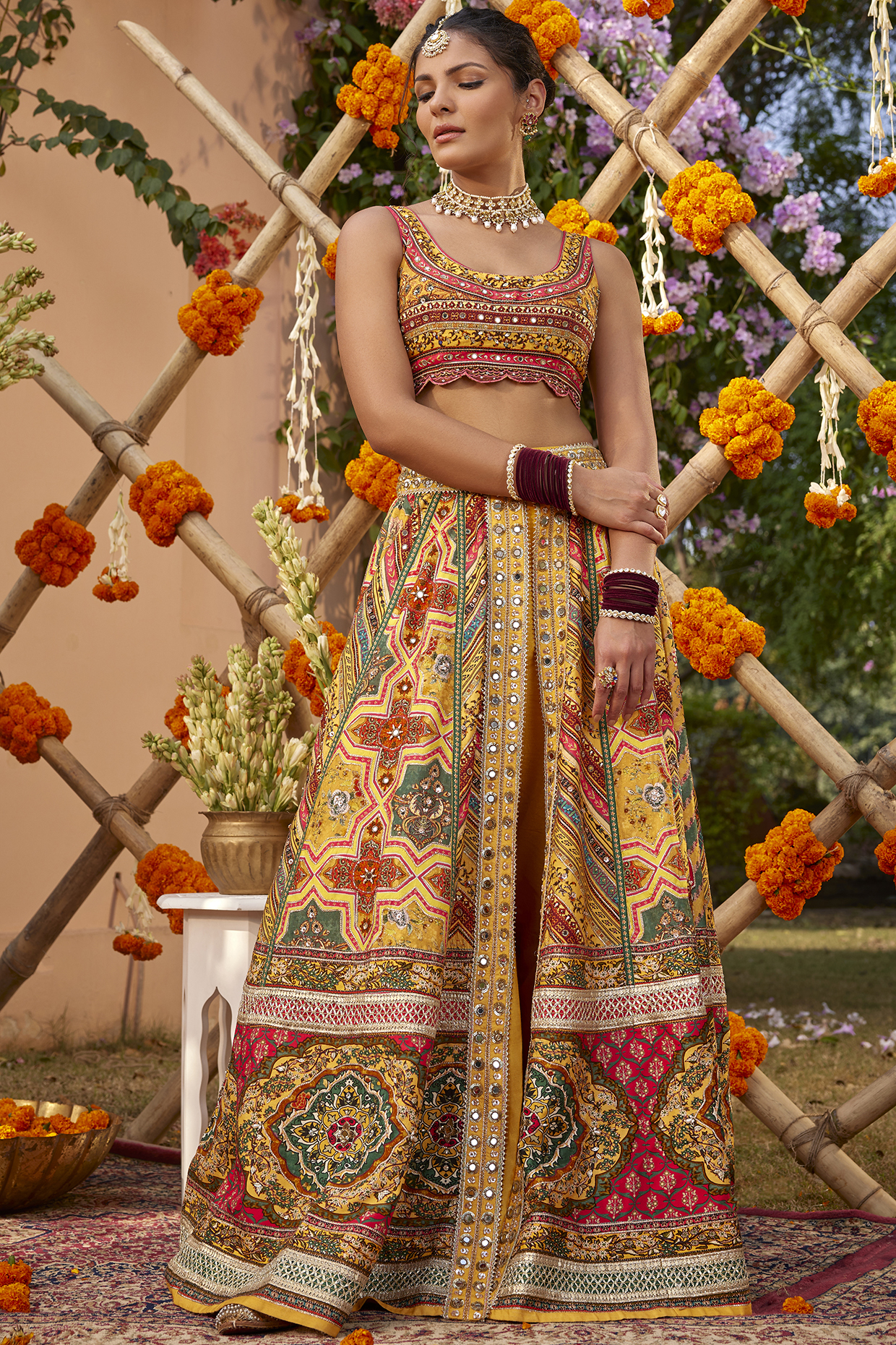 anushka sharma mehndi dress