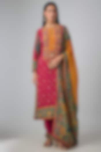 Fuchsia Pink Viscose Crepe Embroidered Kurta Set by Kalista at Pernia's Pop Up Shop