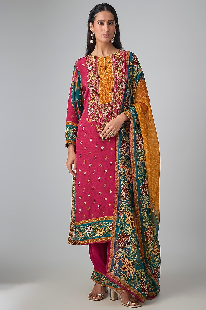Fuchsia Pink Viscose Crepe Embroidered Kurta Set by Kalista at Pernia's Pop Up Shop