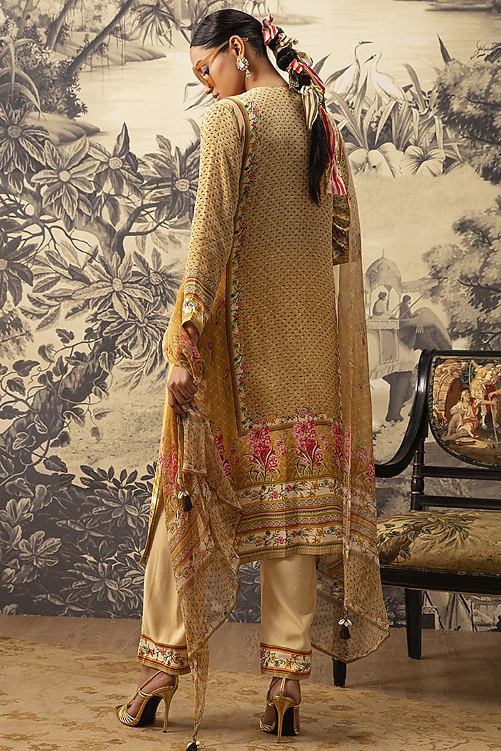 Mustard Straight Kurta Set by Kalista at Pernia's Pop Up Shop