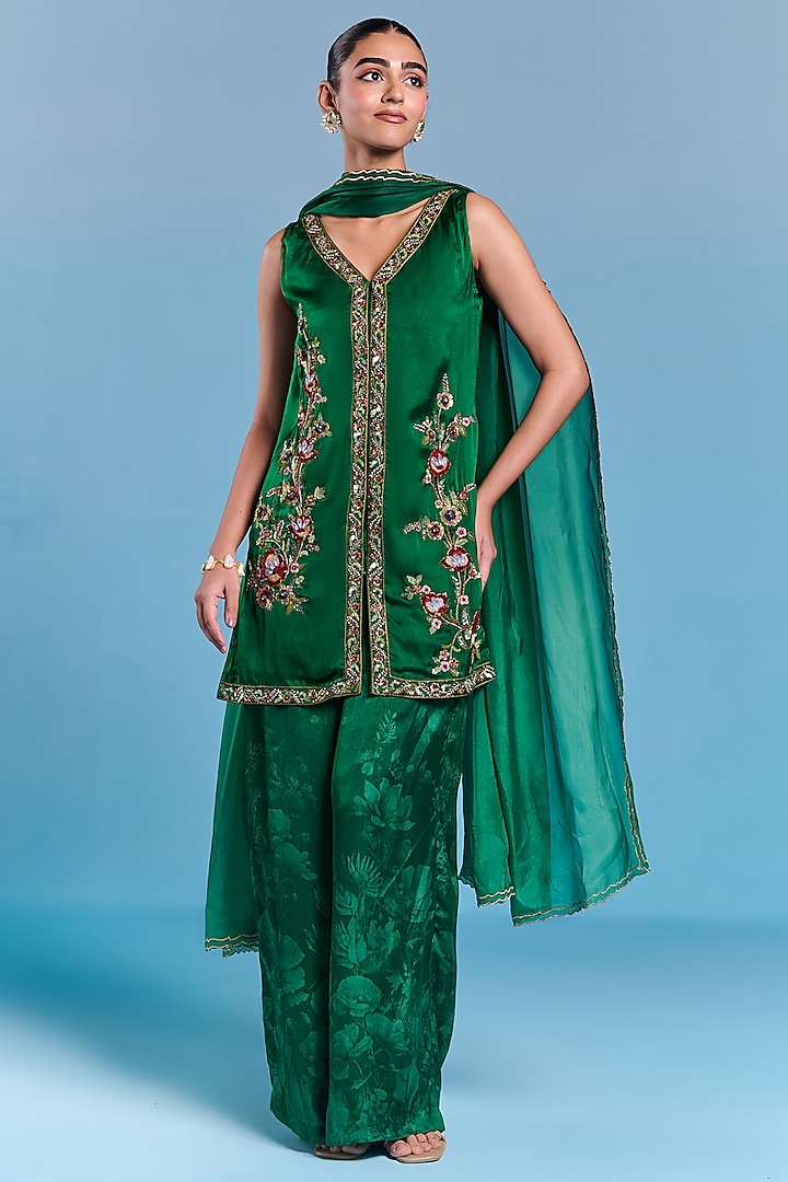 Emerald Green Viscose Satin Sequins Embroidered Kurta Set by Kalista at Pernia's Pop Up Shop