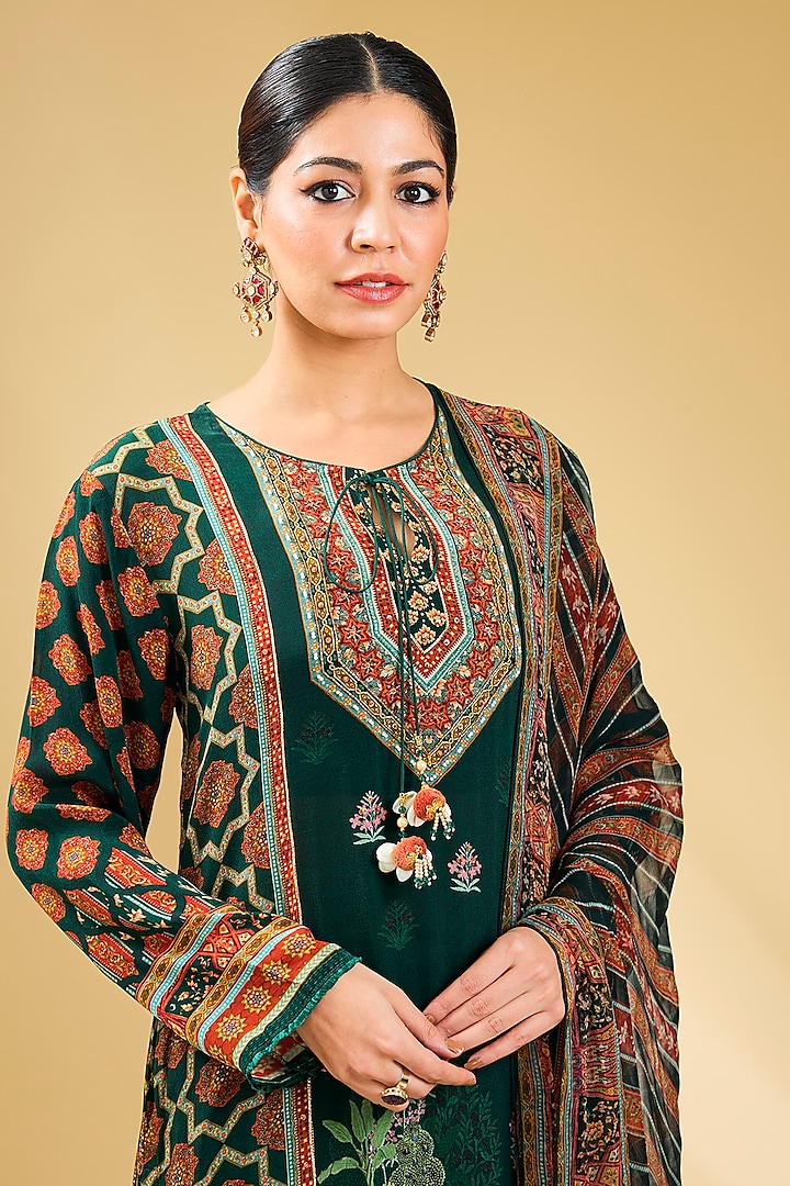Green Viscose Crepe & Viscose Georgette Kurta Set by Kalista at Pernia's Pop Up Shop