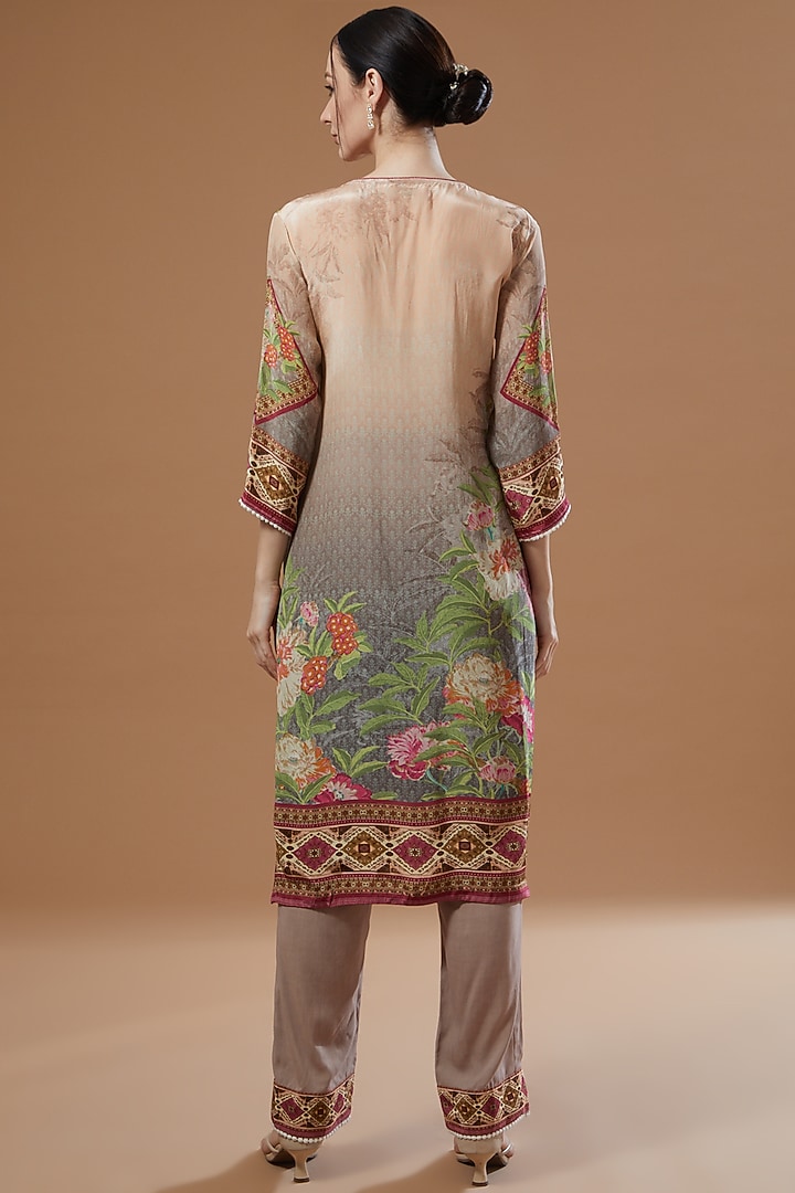 Peach Printed Kurta Set by Kalista at Pernia's Pop Up Shop