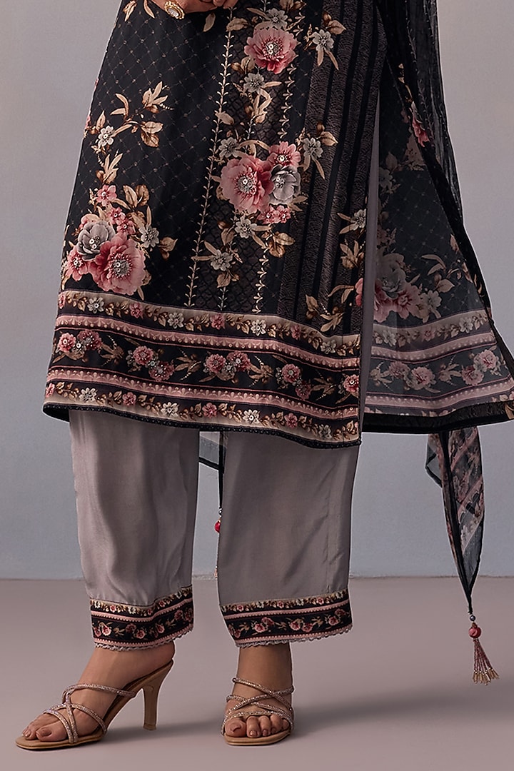 Black Viscose Crepe Printed & Embroidered Straight Kurta Set by Kalista at Pernia's Pop Up Shop