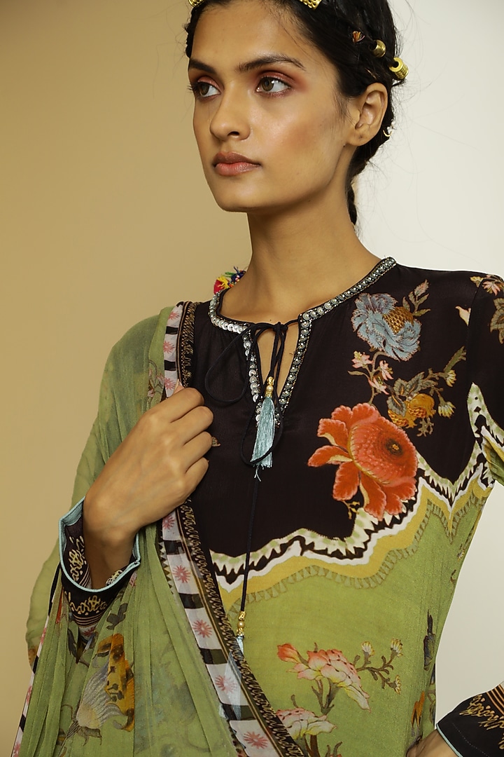Black & Green Floral Printed Kurta Set by Kalista at Pernia's Pop Up Shop