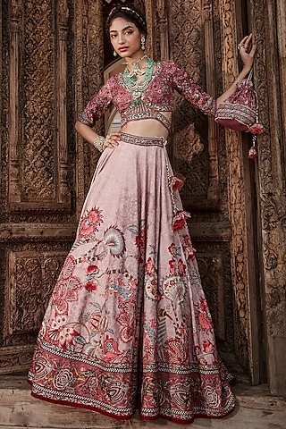 Red Sabyasachi Deep V Neck Blouse Designer Beautiful Lace Saree Blouse  Womens Indian Readymade Sari Blouse Bridesmaid Sari Top Choli -  Denmark