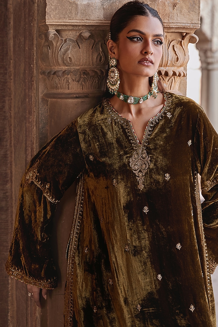 Bottle Green Silk Velvet Zari Embroidered Kaftan Set by Kalista at Pernia's Pop Up Shop