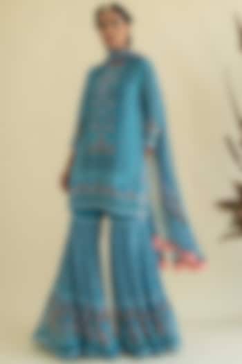 Turquoise Printed & Embroidered Kurta Set by Kalista