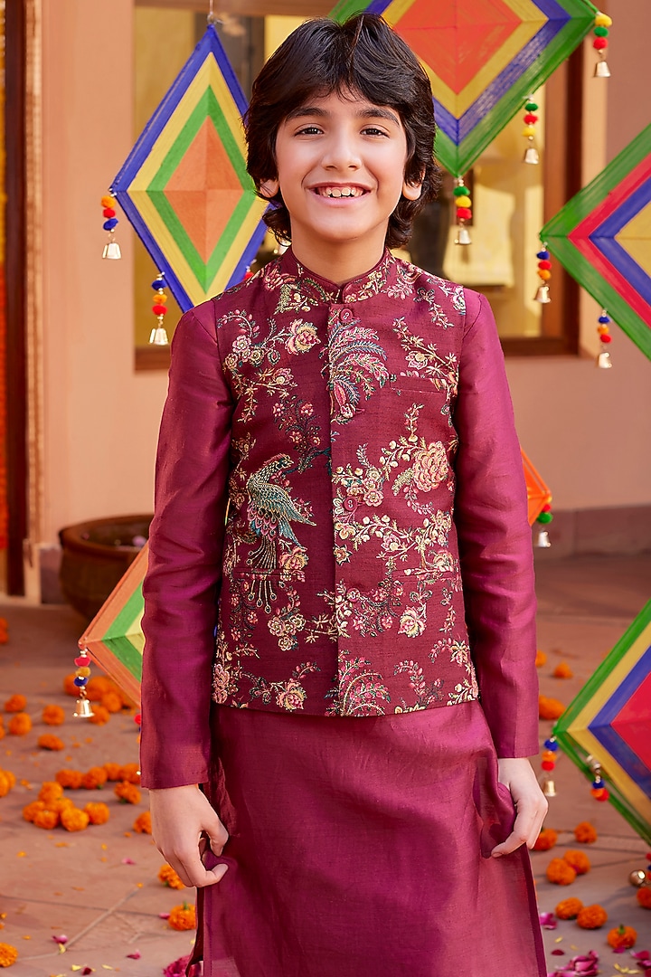 Burgundy Chanderi Silk Bundi Jacket Set For Boys by Kalista kids at Pernia's Pop Up Shop