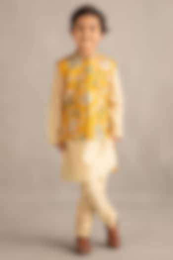 Amber Viscose Silk & Chanderi Floral Printed Bundi Set For Boys by Kalista kids at Pernia's Pop Up Shop