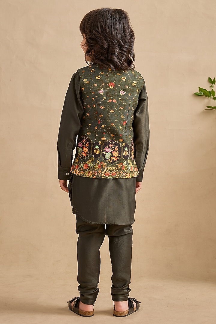 Mehendi Green Viscose Silk Floral Thread Work Bundi Jacket Set For Boys by Kalista kids at Pernia's Pop Up Shop
