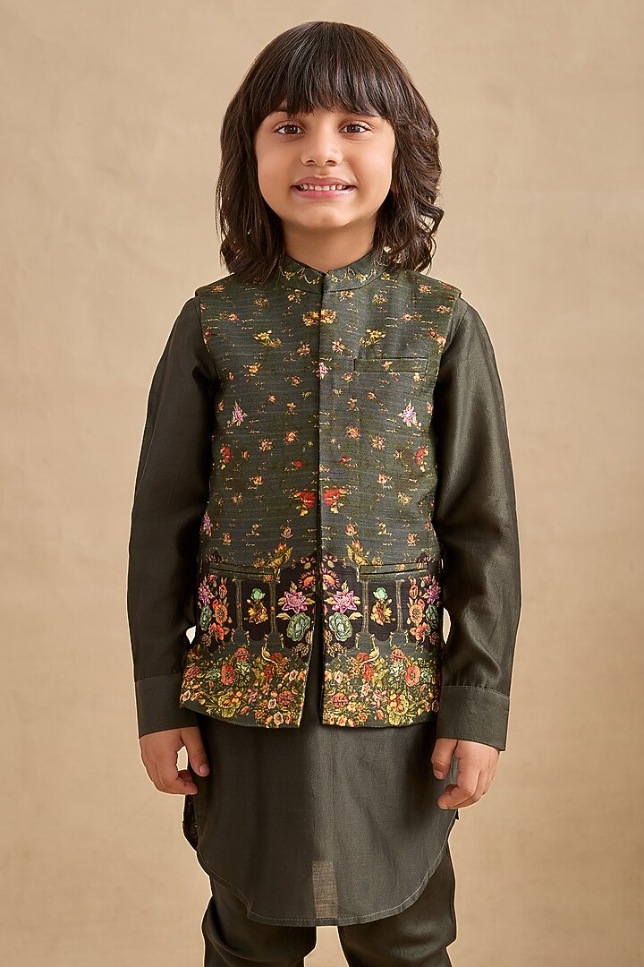 Mehendi Green Viscose Silk Floral Thread Work Bundi Jacket Set For Boys by Kalista kids at Pernia's Pop Up Shop
