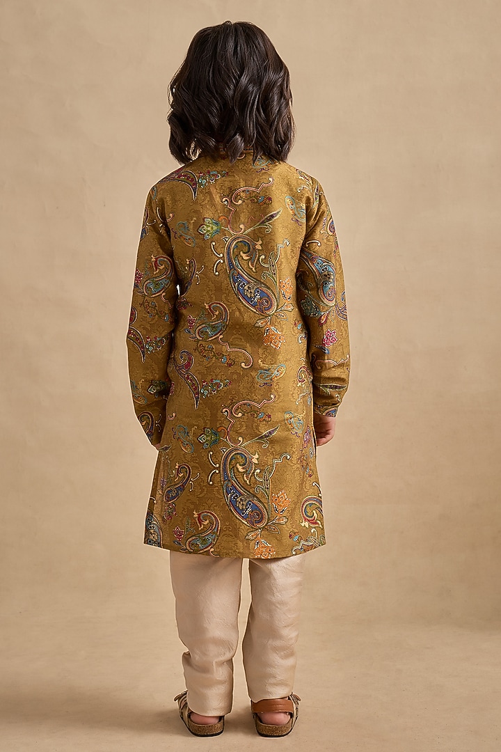 Moss Green Chanderi Embroidered & Paisley Printed Kurta Set For Boys by Kalista kids at Pernia's Pop Up Shop