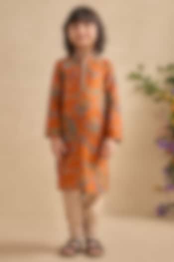 Tangerine Orange Chanderi Embroidered & Paisley Printed Kurta Set For Boys by Kalista kids at Pernia's Pop Up Shop