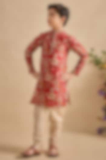 Crimson Handwoven Chanderi Chintz Printed Kurta Set For Boys by Kalista kids at Pernia's Pop Up Shop