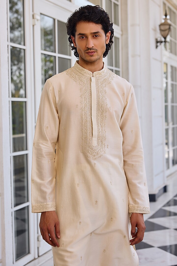 Ivory Chanderi Thread Embroidered Kurta Set by Kalista Men at Pernia's Pop Up Shop