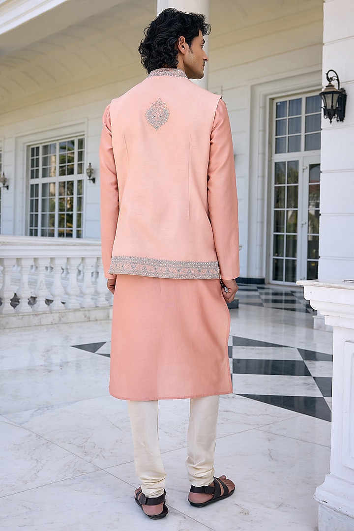 Salmon Pink Dola Silk Thread Work Bundi Jacket Set by Kalista Men at Pernia's Pop Up Shop