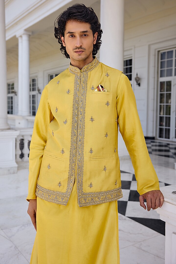 Yellow Dola Silk Thread Work Bundi Jacket Set by Kalista Men at Pernia's Pop Up Shop
