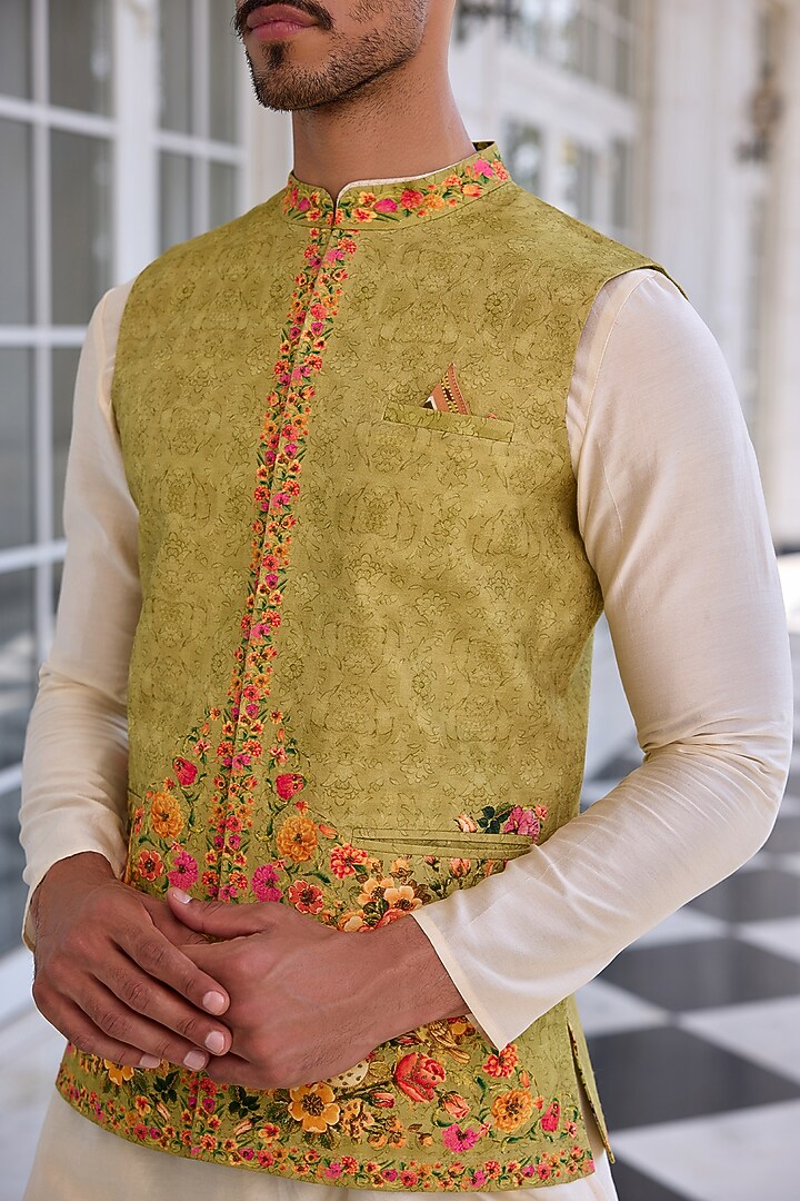 Light Green Dola Silk Floral Printed & Thread Work Bundi Jacket Set by Kalista Men at Pernia's Pop Up Shop