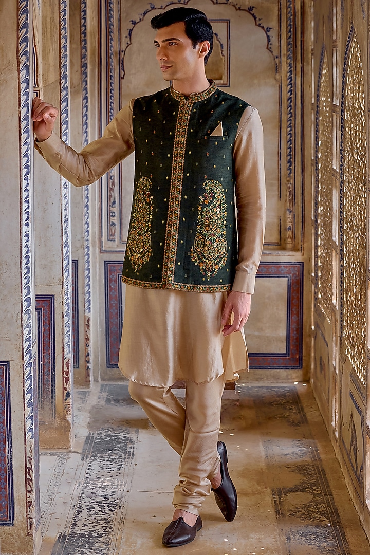 Bottle Green Chanderi Silk Bundi Jacket Set by Kalista Men at Pernia's Pop Up Shop