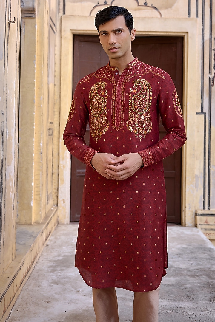 Maroon Chanderi Silk Paisley Motif Embroidered Kurta Set by Kalista Men at Pernia's Pop Up Shop