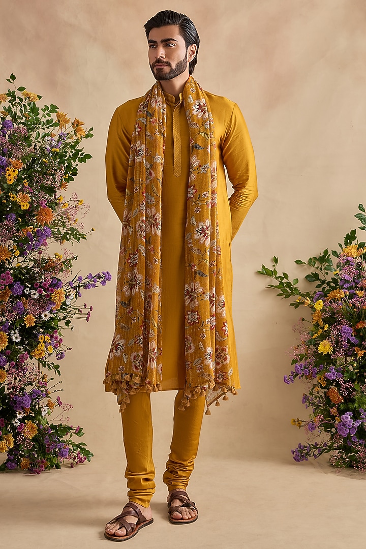 Golden Poppy Chanderi Silk Kurta Set by Kalista Men at Pernia's Pop Up Shop