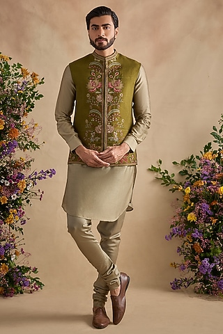 Mehendi Green Viscose Silk & Chanderi Floral Bundi Jacket Set by Kalista Men