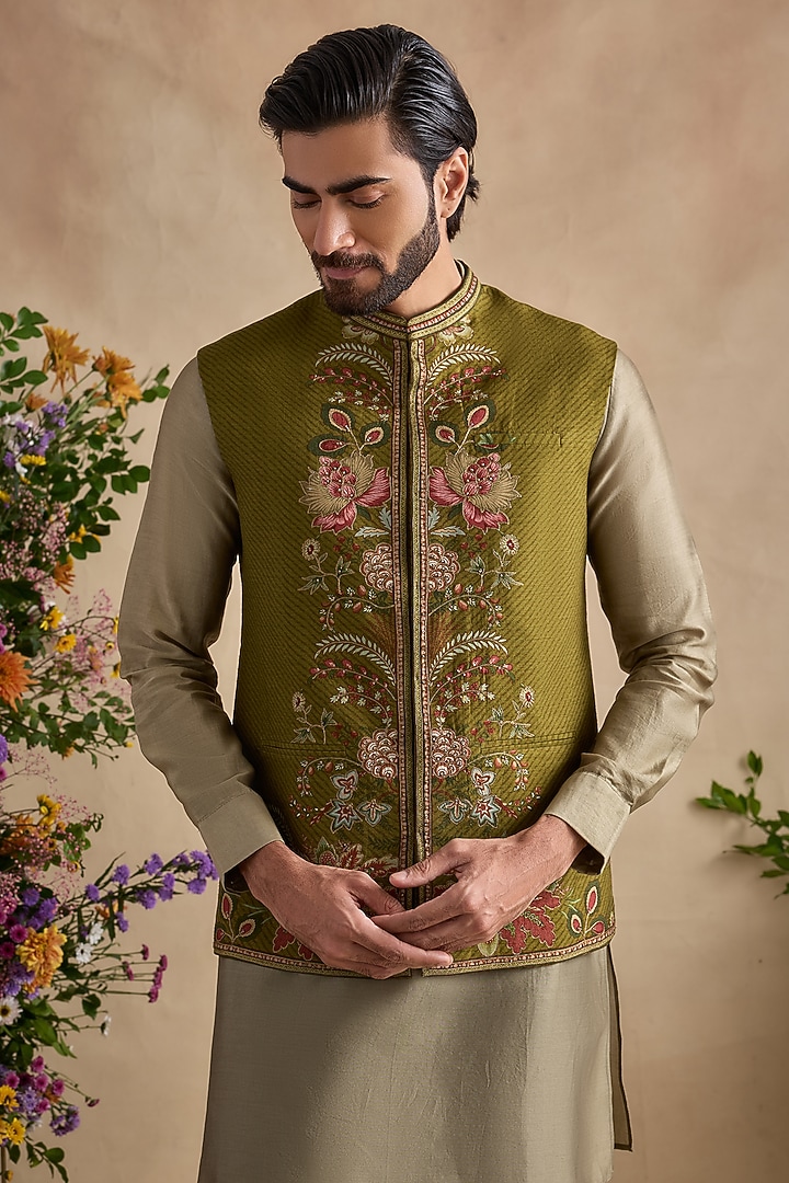 Mehendi Green Viscose Silk & Chanderi Floral Bundi Jacket Set by Kalista Men at Pernia's Pop Up Shop