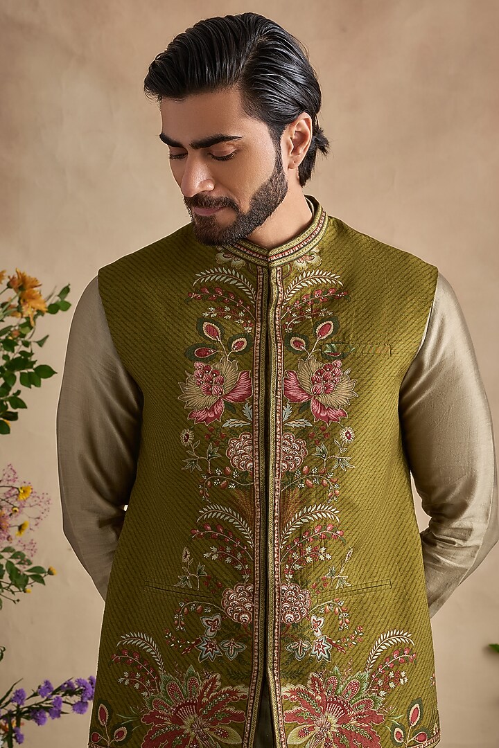 Mehendi Green Viscose Silk & Chanderi Floral Bundi Jacket Set by Kalista Men at Pernia's Pop Up Shop