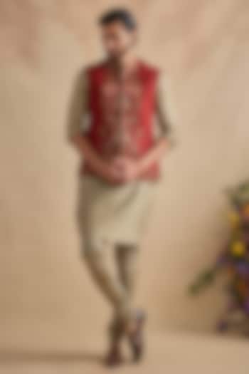 Crimson Viscose Silk & Chanderi Floral Bundi Jacket Set by Kalista Men at Pernia's Pop Up Shop