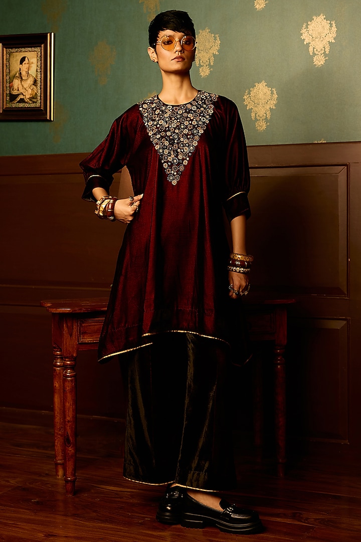 Maroon Micro Velvet Hand Embroidered A-Line Kurta Set by THE KLUB BY REETI ARNEJA at Pernia's Pop Up Shop
