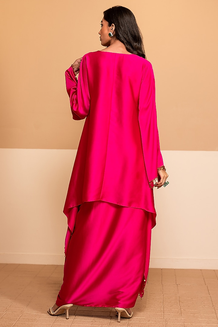 Fuchsia Satin Crepe Embroidered Asymmetric Kurta Set by Kelaayah at Pernia's Pop Up Shop