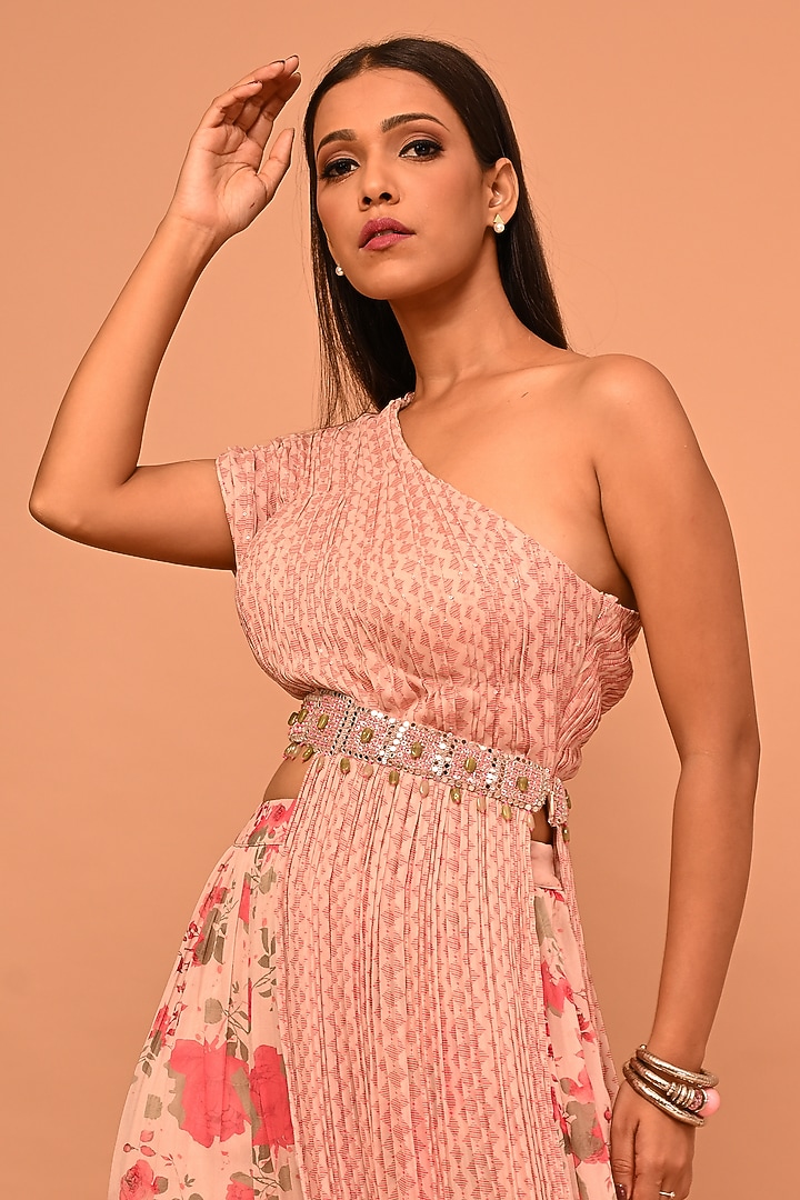 Peach Georgette Printed Palazzo Pant Set by Kelaayah at Pernia's Pop Up Shop