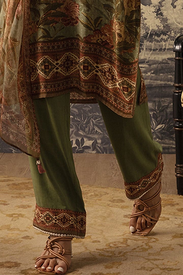 Olive Green & Yellow Straight Kurta Set by Kalista at Pernia's Pop Up Shop
