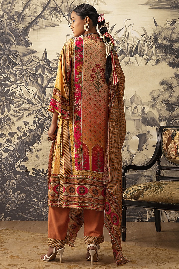 Peach & Pink A-line Kurta Set by Kalista at Pernia's Pop Up Shop