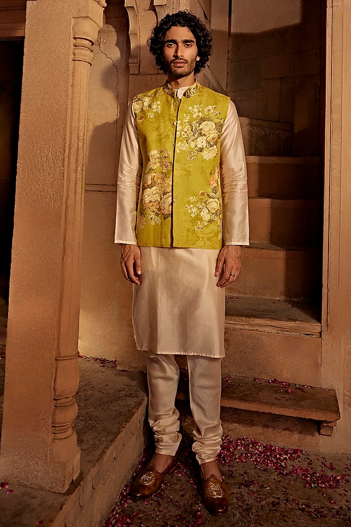 Yellow Raw Silk Floral Printed Bundi Jacket Set by Kalista Men