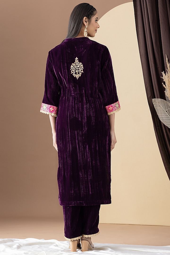Wine Crushed Velvet Zari Embellished Kurta Set by KM By Kavita at Pernia's Pop Up Shop