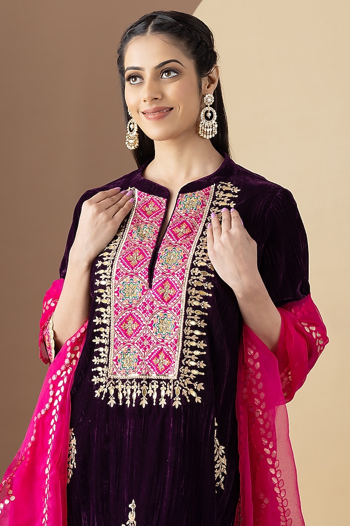 Wine Crushed Velvet Zari Embellished Kurta Set by KM By Kavita at Pernia's Pop Up Shop