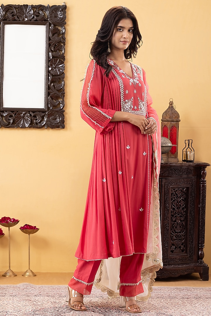 Coral Mulmul Silk Sequins & Mirror Hand Work Kurta Set by KM By Kavita at Pernia's Pop Up Shop