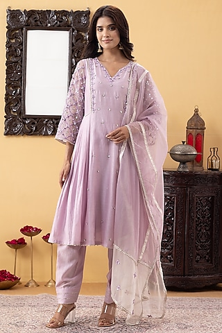 Lavender Chanderi Mirror & Sequins Hand Work Kurta Set by KM By Kavita