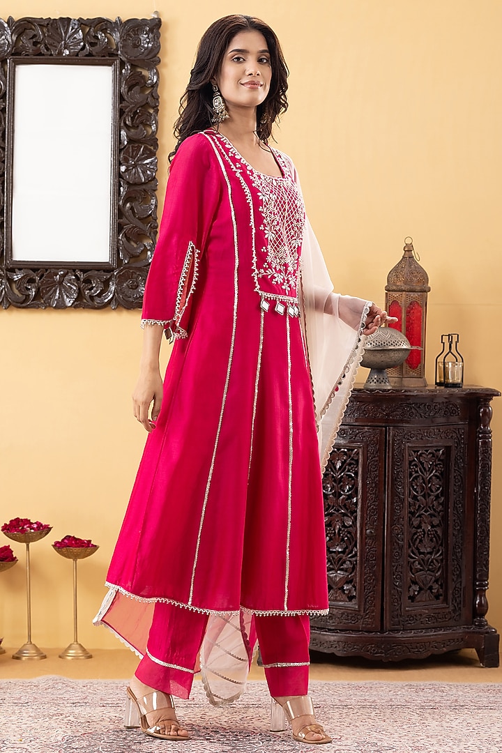 Fuchsia Pink Chanderi Mirror & Sequins Hand Work Kurta Set by KM By Kavita at Pernia's Pop Up Shop