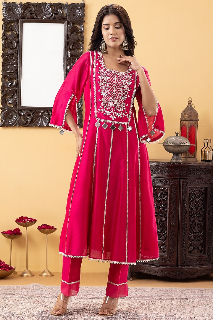Fuchsia Pink Chanderi Mirror & Sequins Hand Work Kurta Set by KM By Kavita at Pernia's Pop Up Shop