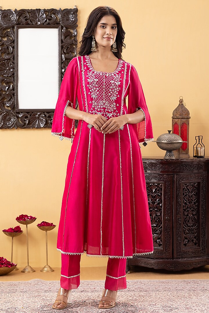 Fuchsia Pink Chanderi Mirror & Sequins Hand Work Kurta Set by KM By Kavita at Pernia's Pop Up Shop