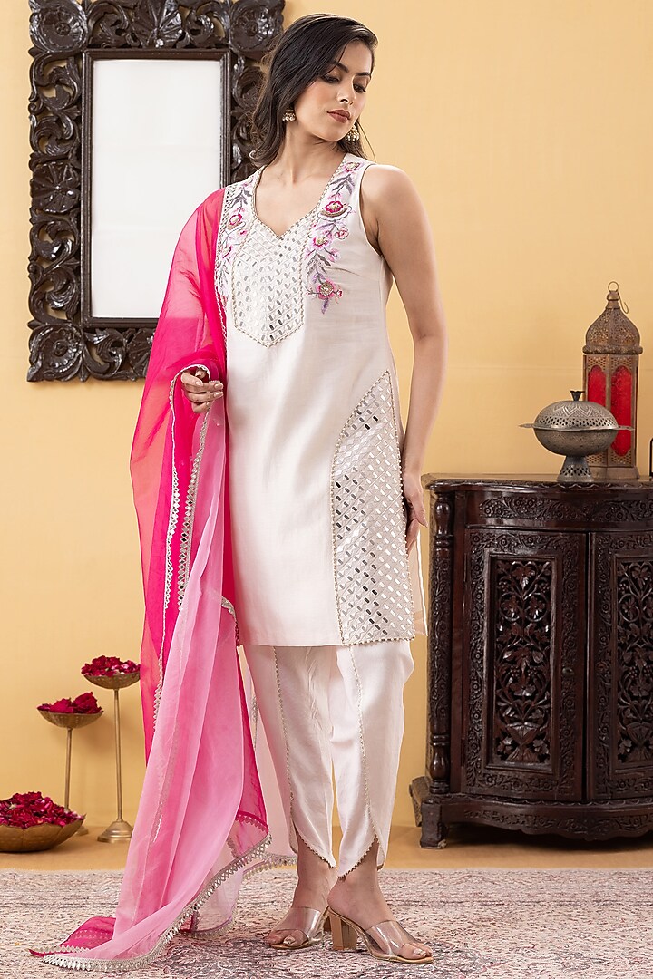 Ivory Chanderi Sequins & Mirror Hand Embroidered Kurta Set by KM By Kavita at Pernia's Pop Up Shop