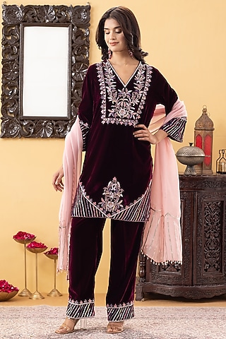 Wine Velvet Hand Embroidered Kurta Set by KM By Kavita